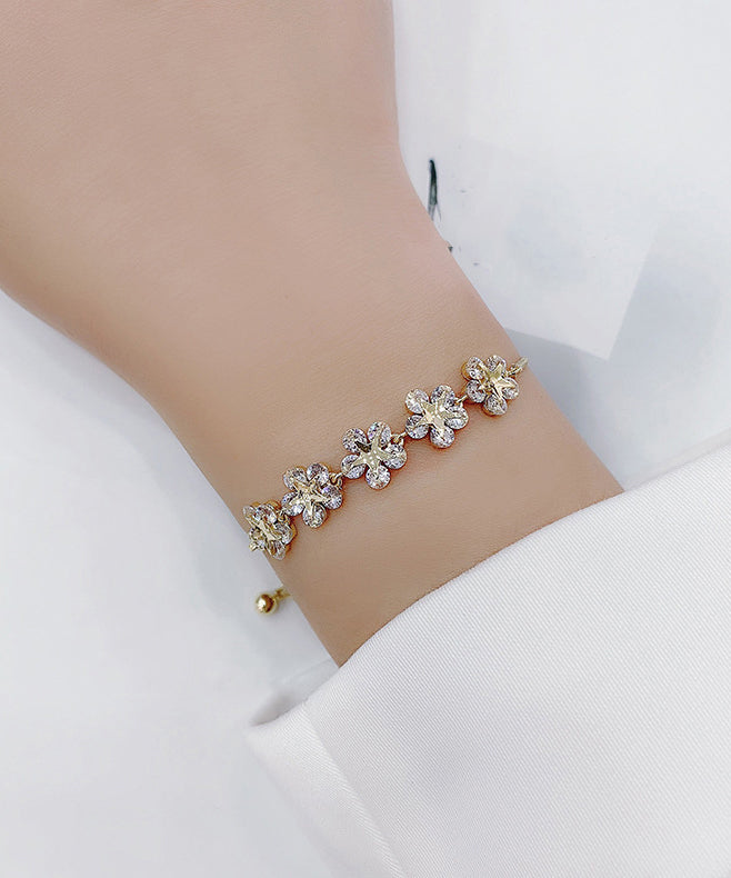 Stilvolles Gold-Kupfer-Overgild Zirkon Blumen Charm Armband
