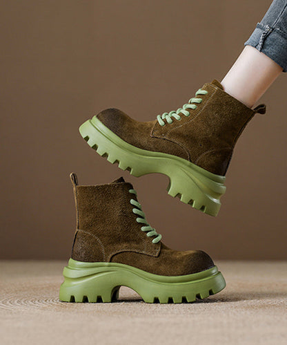 Botas de plataforma de ante con cordones verdes y elegantes