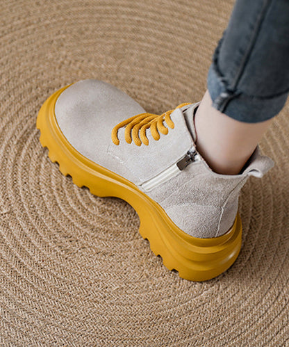 Botas de plataforma de ante con cordones verdes y elegantes