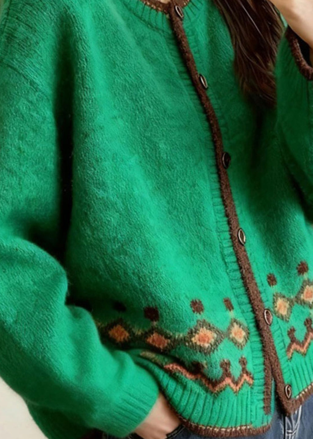 Stilvoller grüner Rundhals-Cardigan mit Print und Knöpfen aus Baumwollstrick für den Frühling