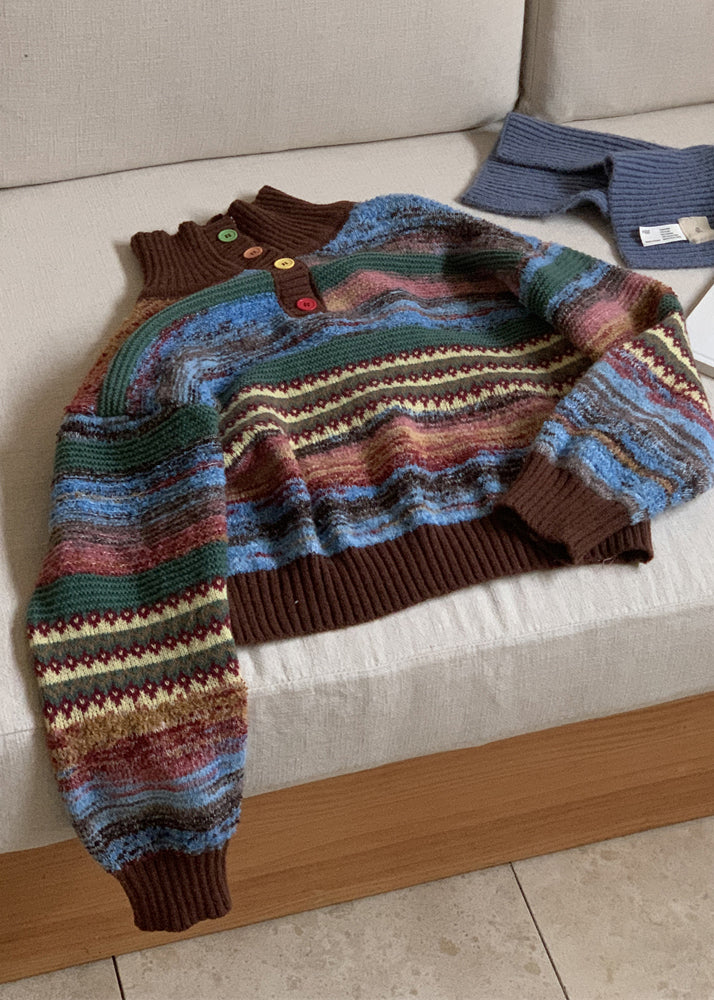 Suéter corto de punto a rayas con cuello alto y estilo de invierno