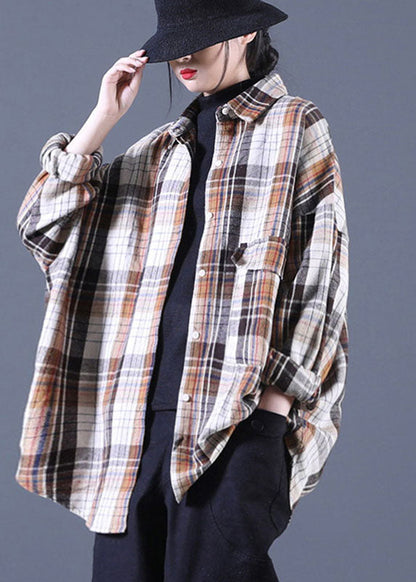 Stilvolles Khaki PeterPan Kragen Taschen Knopf Herbst Langarmhemd