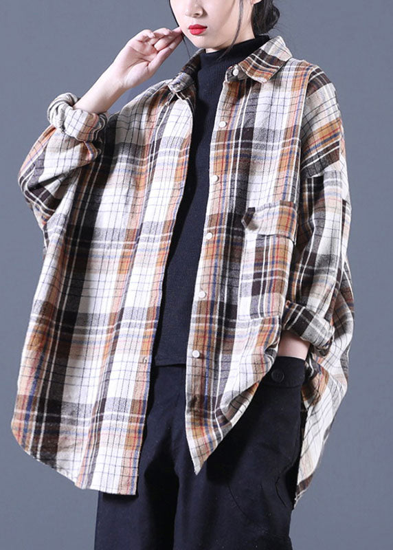 Stilvolles Khaki PeterPan Kragen Taschen Knopf Herbst Langarmhemd