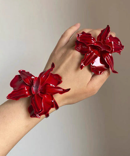 Stylish Mulberry Metal Floral Ring And Cuff Two-Piece Set