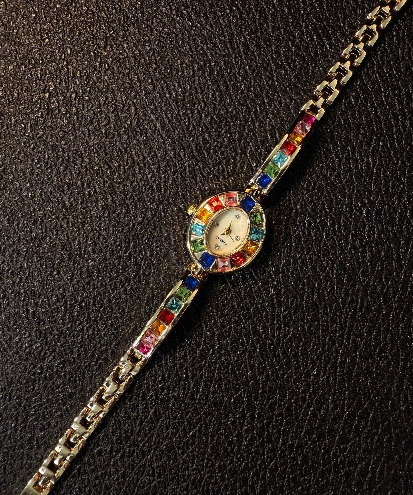 Elegantes relojes de aleación de arcoíris con cristales cromáticos