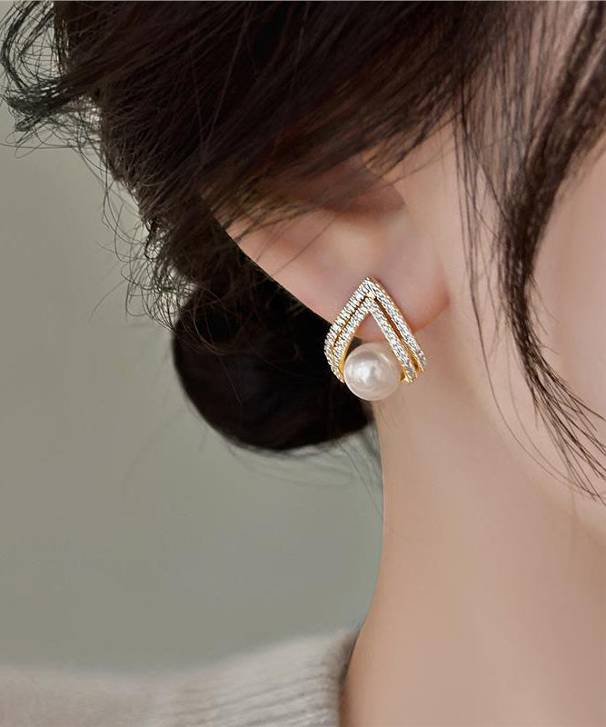 Elegante Ohrstecker aus rotem Kupfer mit Zirkonia-Perlen und Goldauflage