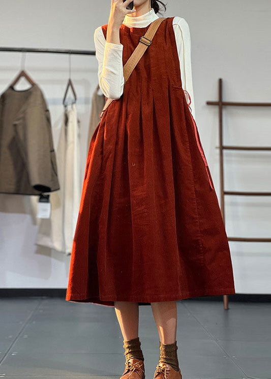 Stilvolle rote O-Ausschnitt Extra große Saum Cord Plissee Kleider ärmellos