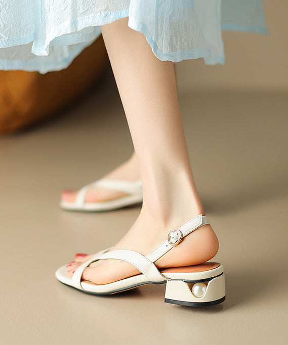 Stilvolle rote Peep Toe Hollow Out Splicing Chunky Sandalen