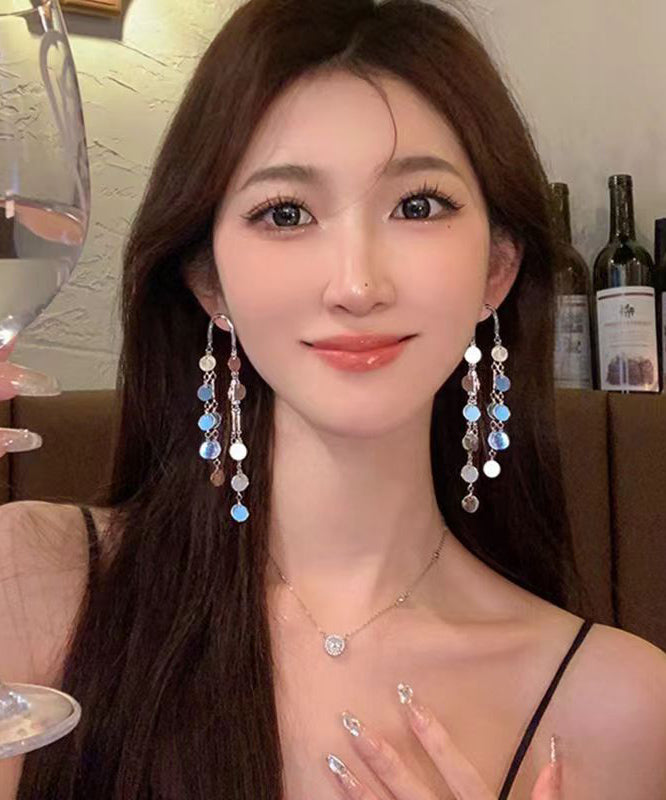 Pendientes elegantes con borlas de lentejuelas de aleación de cobre y seda