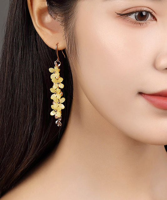 Stilvolle gelbe Ohrringe aus Sterlingsilber mit Perlen und Blumenmotiv