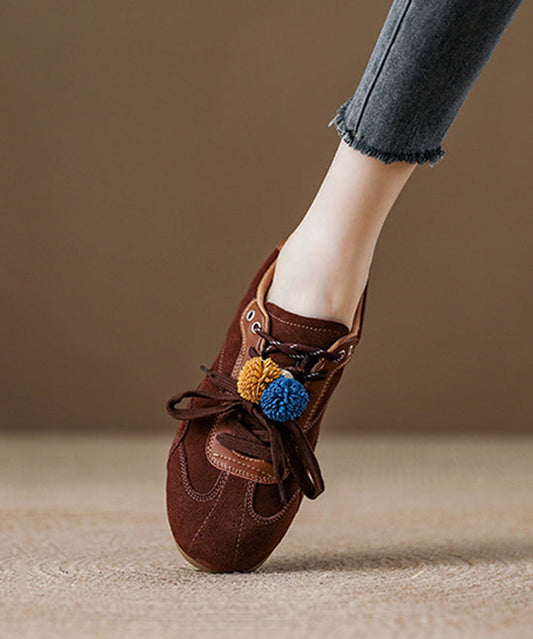 Schicke rote Wildleder-Schnürschuhe