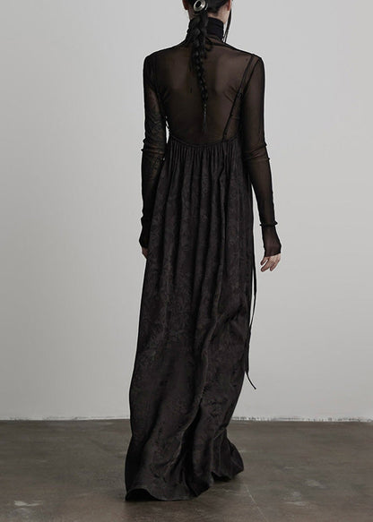 Einzigartiges schwarzes besticktes Seidenkleid mit Spaghettiträgern und Schnürung für den Frühling