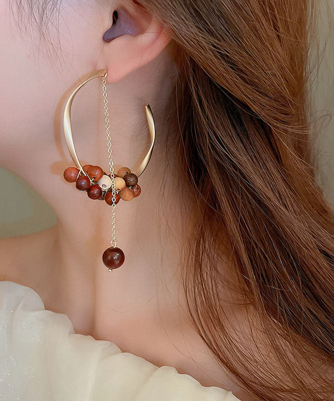 Pendientes de aro con borlas en forma de C y esfericidad de sándalo y aleación de café únicos