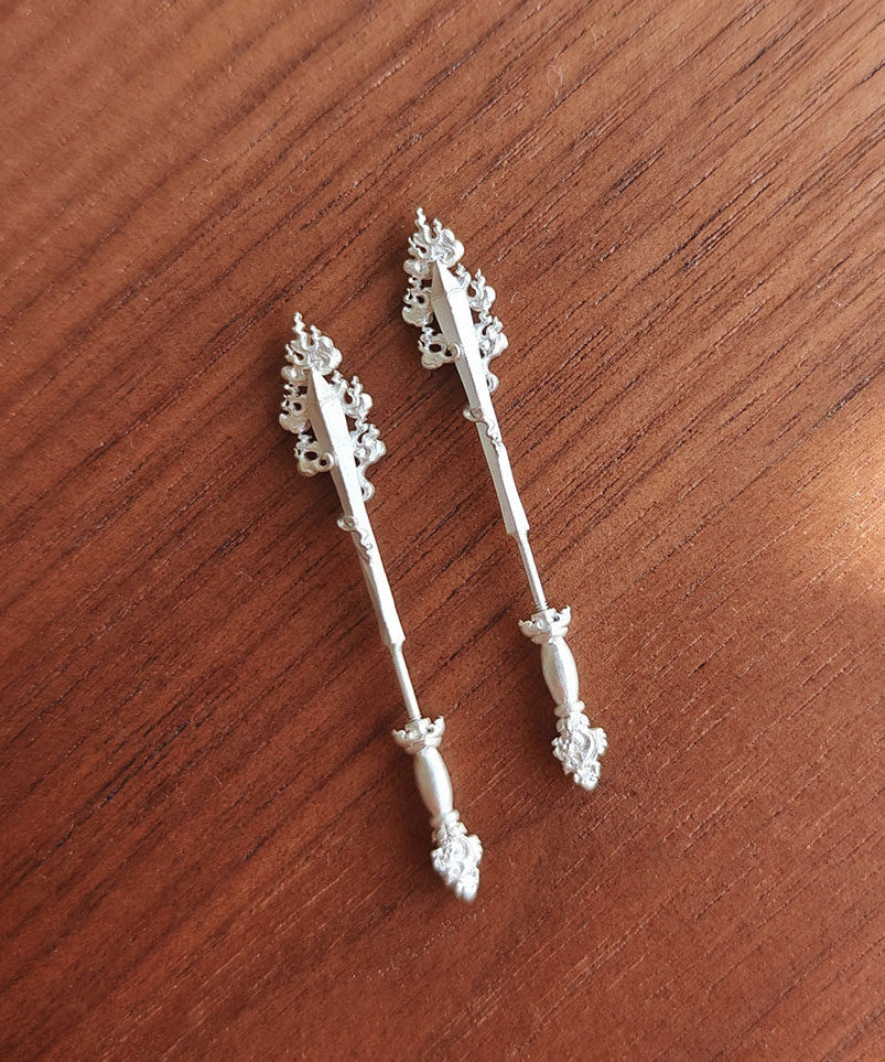 Unique Design Smart Sword Silver Gilding Stud Earrings