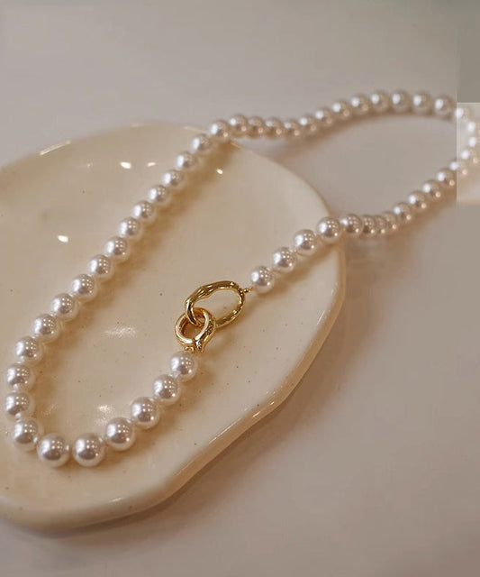 Collar único de cuentas graduadas de perla dorada de cobre gris