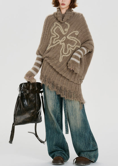 Einzigartiges khakifarbenes Stricktop mit Rollkragen, Quasten und Fledermausärmeln