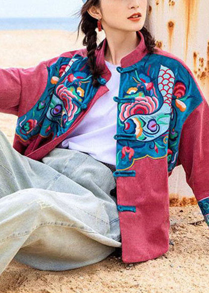 Einzigartiger roter Knopf Stehkragen bestickter Cordmantel Frühling