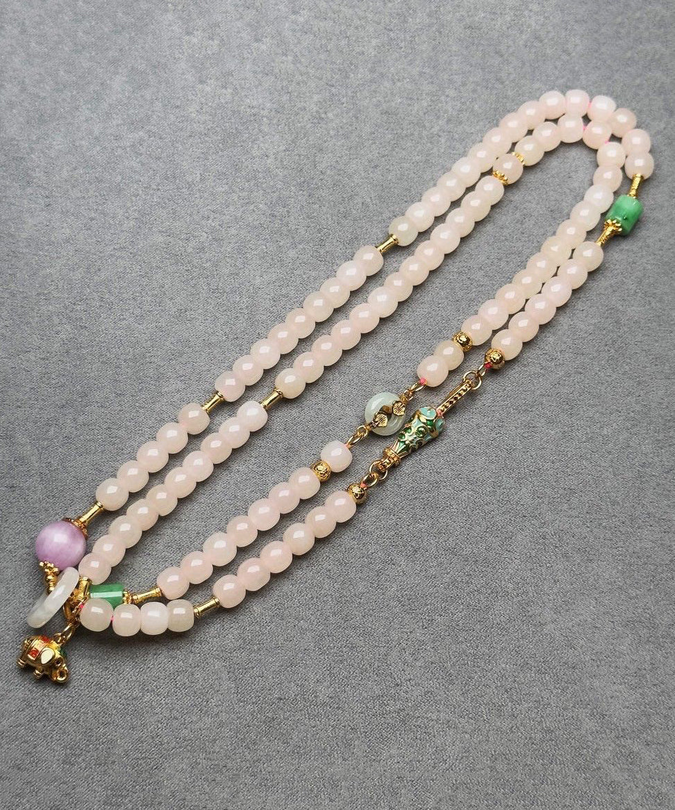 Collar con colgante único de cuentas de esmalte cloisonné con perla dorada blanca