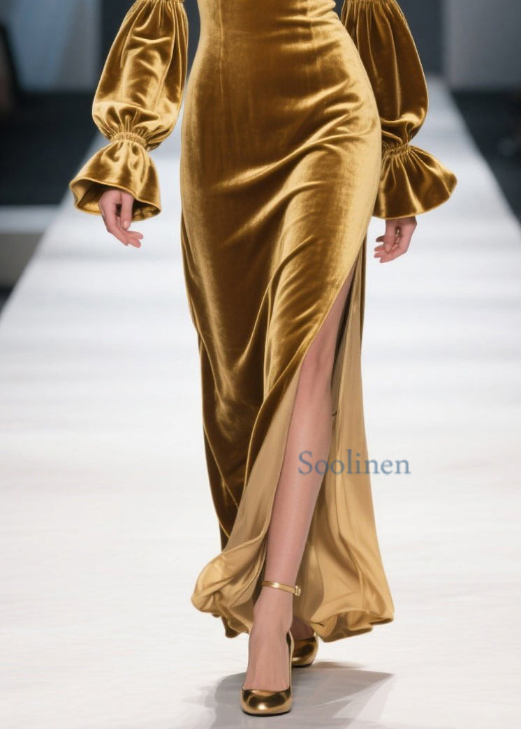 Vestido de primavera único de terciopelo amarillo con hombros descubiertos y abertura lateral con parches