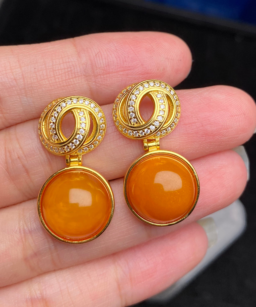 Einzigartige gelbe Tropfenohrringe aus Sterlingsilber mit Bienenwachs-Intarsien