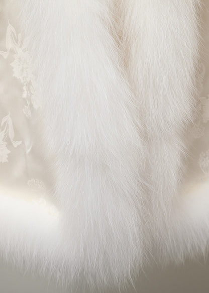 Vintage Wintermantel aus schwarzem Jacquard-Patchwork mit Fuchsfell und Entendaunen