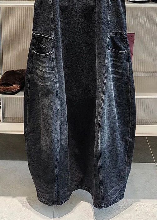 Schwarzes Vintage-Kleid mit Taschen im Originaldesign, ärmellos, lang und lang, mit originellem Design.