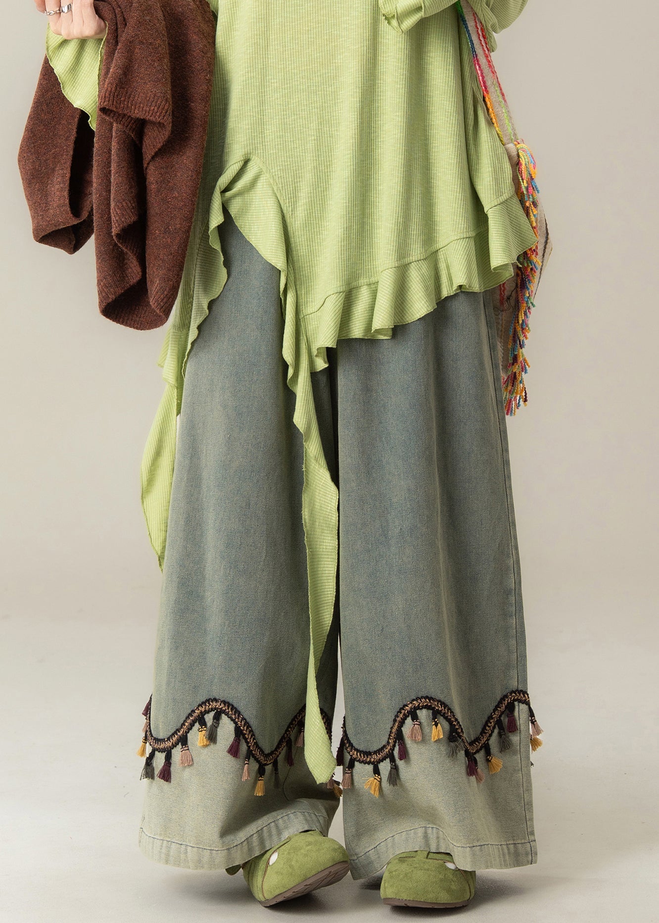 Vintage blaue Patchwork-Jeans mit Quasten, hohem Bund und weitem Bein, Frühling