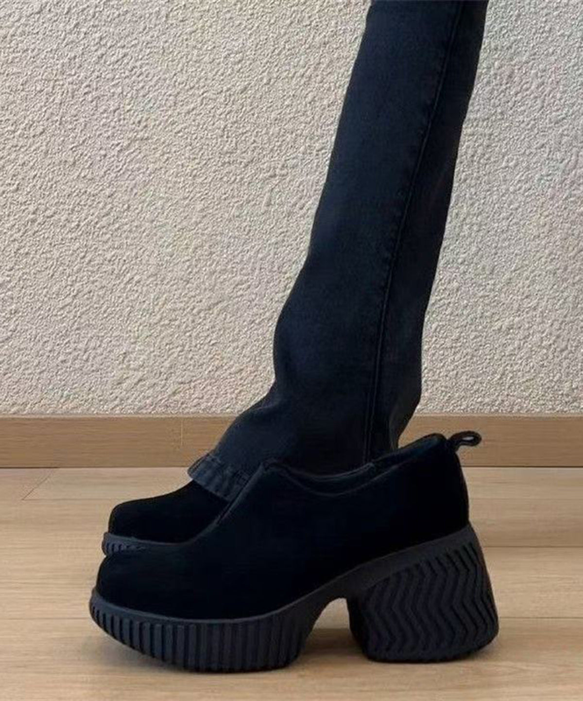 Vintage Brown Round Toe Faux Suede Chunky High Heels