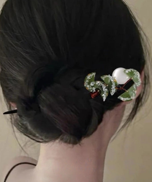 Vintage brauner Holzfächer mit transparenten Perlen und Haarnadel