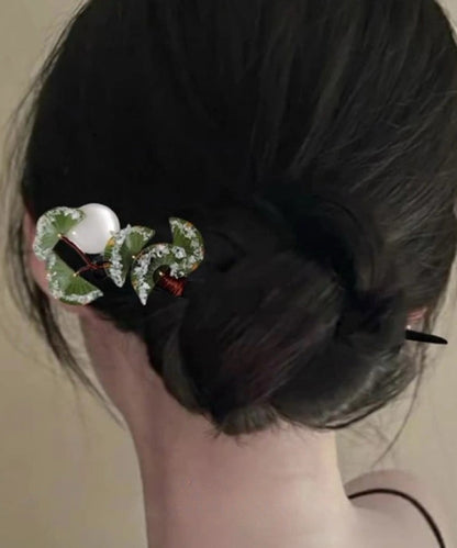 Vintage brauner Holzfächer mit transparenten Perlen und Haarnadel