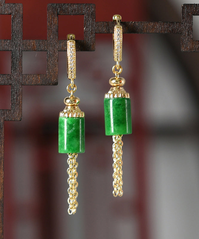 Pendientes vintage de plata de ley dorada con incrustaciones de jade y borlas
