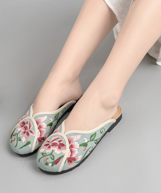 Bequeme Slide-Sandalen aus besticktem Leinenstoff im Vintage-Stil in Grün