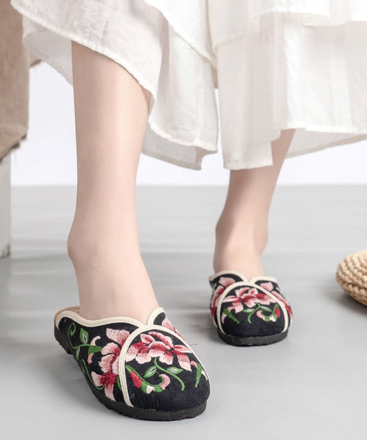 Bequeme Slide-Sandalen aus besticktem Leinenstoff im Vintage-Stil in Grün