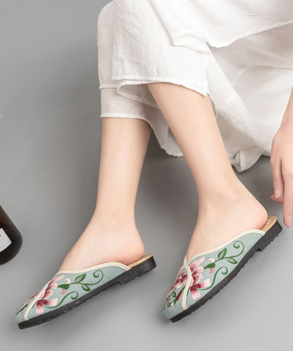 Bequeme Slide-Sandalen aus besticktem Leinenstoff im Vintage-Stil in Grün