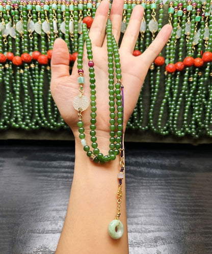 Collar vintage con colgante de hebilla de jade y ágata dorada en plata de ley verde