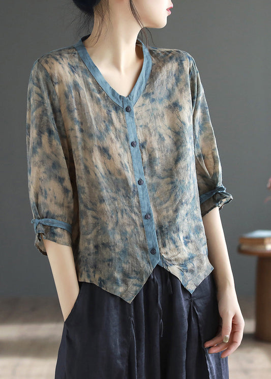 Blusa de ramio con botones y estampado gris vintage de media manga