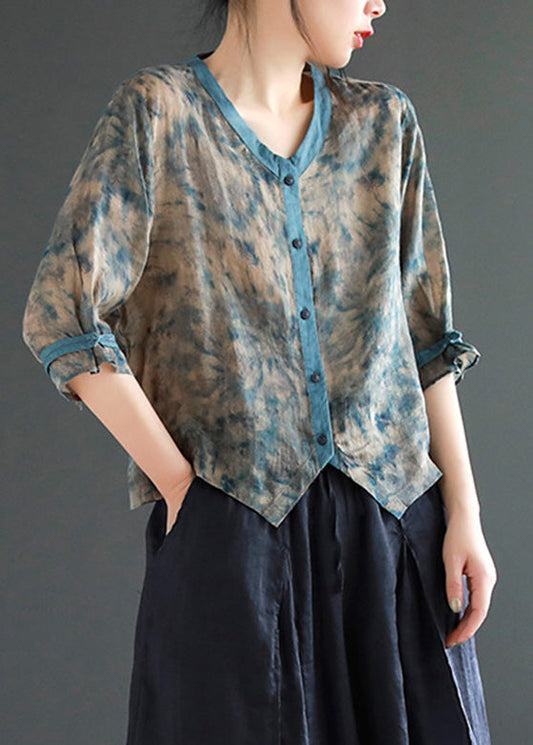 Blusa de ramio con botones y estampado gris vintage de media manga