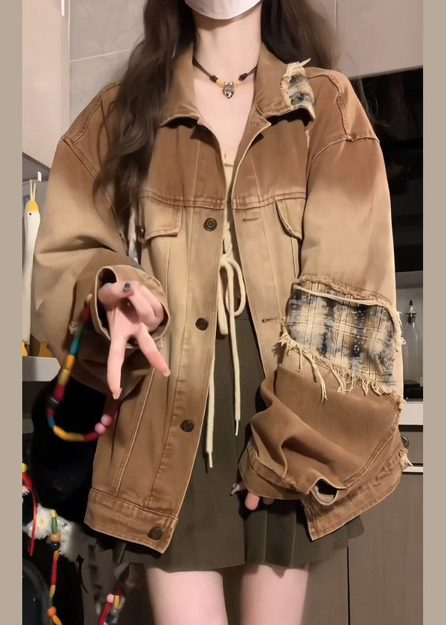 Abrigo vaquero vintage color caqui con cuello Peter Pan, bolsillos, parches y mangas farol