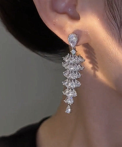 Pendientes estilo pagoda con circonitas bañadas en plata y cobre de seda vintage