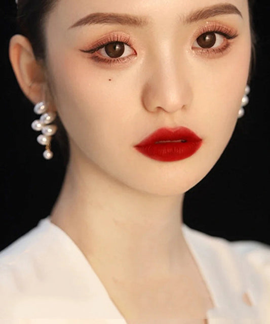 Pendientes vintage de perlas blancas de aleación