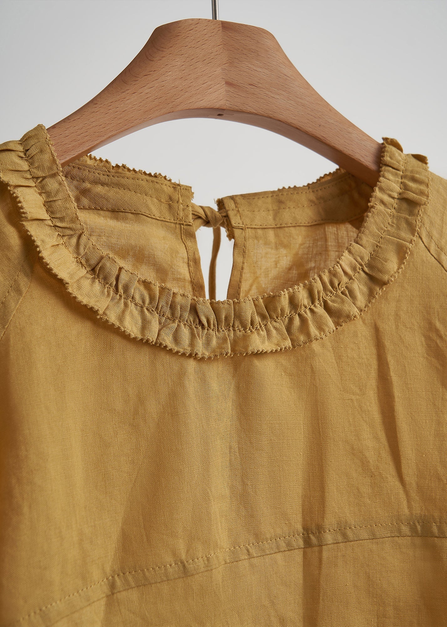 Vintage gelbes, gerüschtes Chiffon-Baumwoll-Zweiteiler-Set mit Print – Sommer