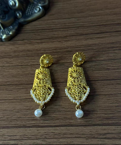 Pendientes vintage de plata de ley amarilla con borlas florales huecas y perla dorada