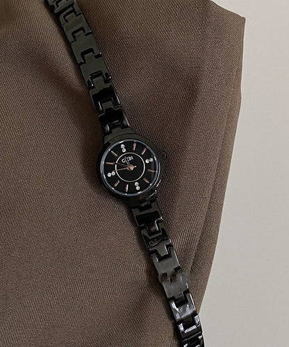 Vogue Schwarze Edelstahllegierung, verstärktes Glas, wasserdichte Uhren