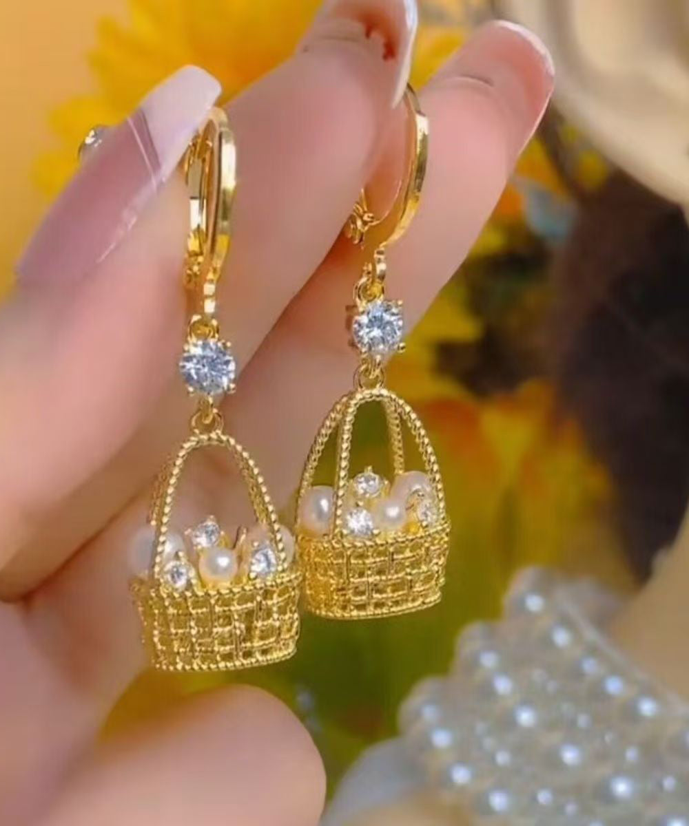 Pendientes colgantes con forma de cesta de flores de circonita y aleación de cobre y oro de Vogue
