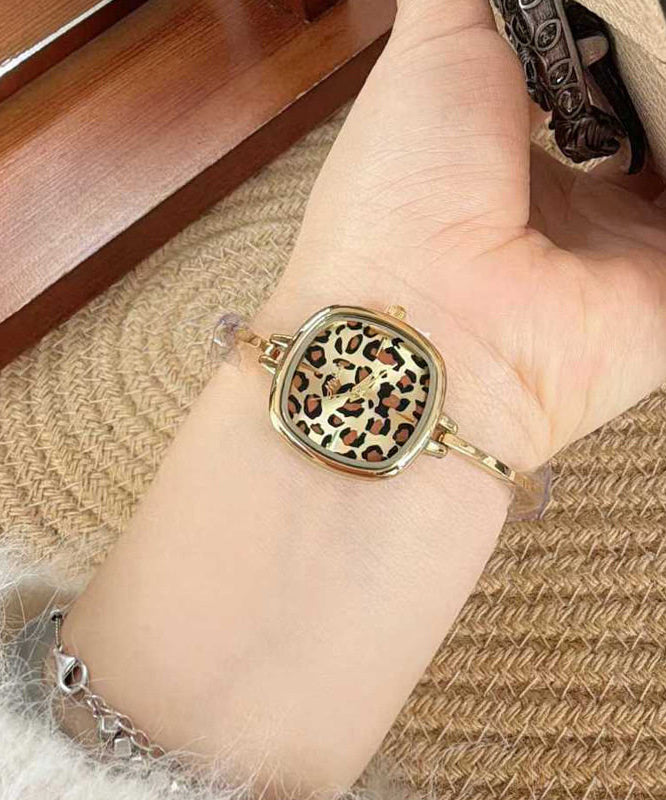 Vogue Gold Metal Alloy Quartz Movement Watches