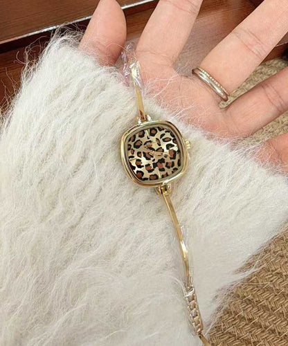 Vogue Gold Metal Alloy Quartz Movement Watches