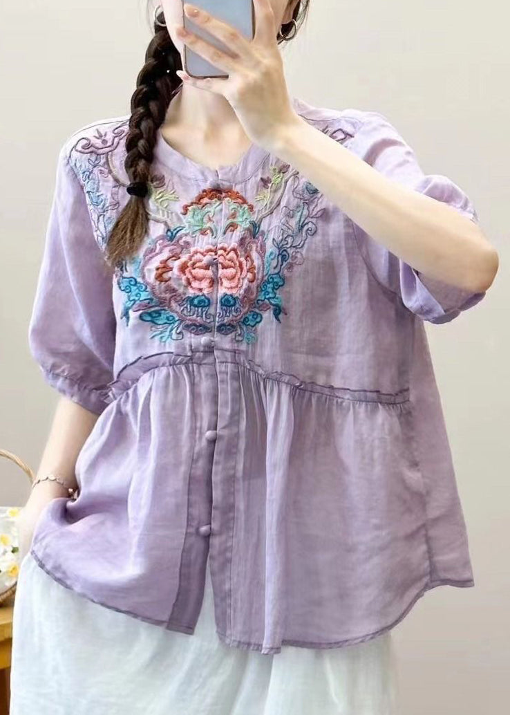 Weiße, bestickte Sommerhemden aus Leinen mit Rüschenknöpfen