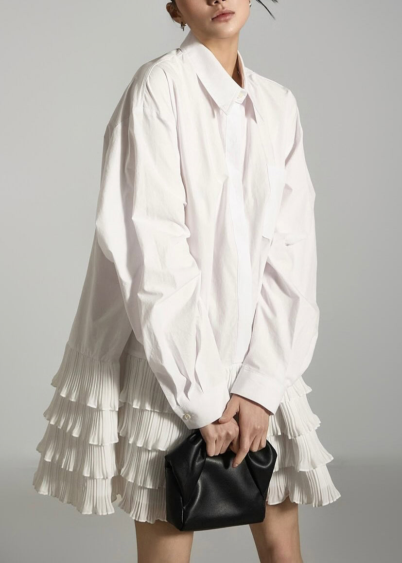 Weißes, knitterfreies Patchwork-Baumwollkleid mit Taschen und Peter-Pan-Kragen