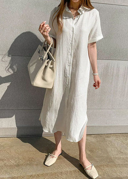 Weiße seitlich offene Button-Shirts Kleider Kurzarm