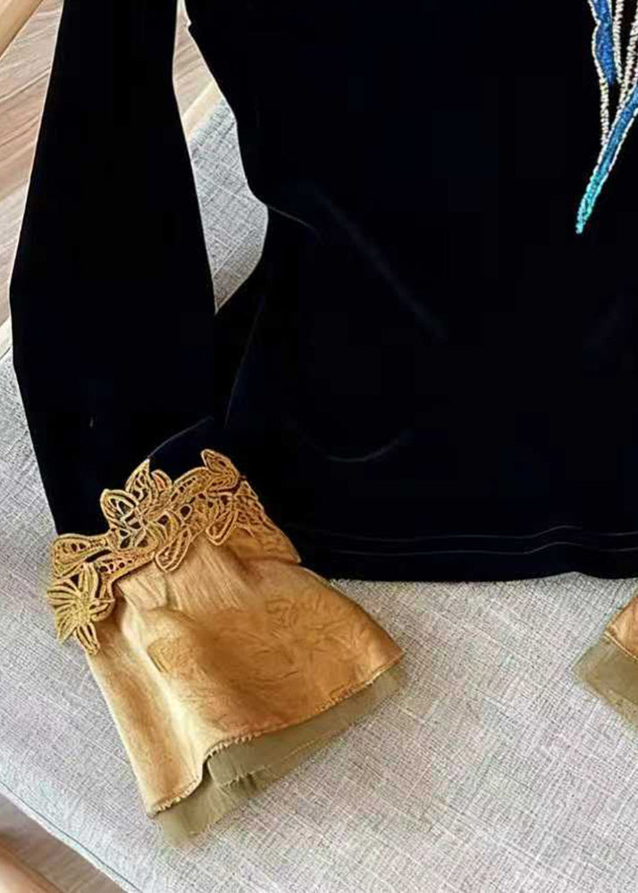 Blusas de terciopelo de seda con flores bordadas negras para mujer, mangas acampanadas